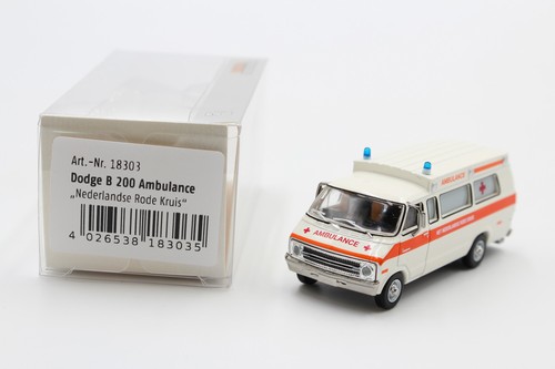 Brekina dodge ambulance rode - dodge, ""rode