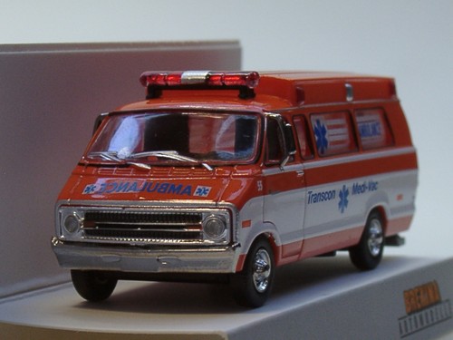 Brekina dodge 200 - b, ambulance